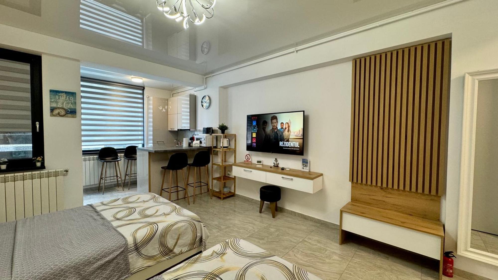 Seaview Deluxe Double Studio - Beachfront Resort Năvodari Extérieur photo