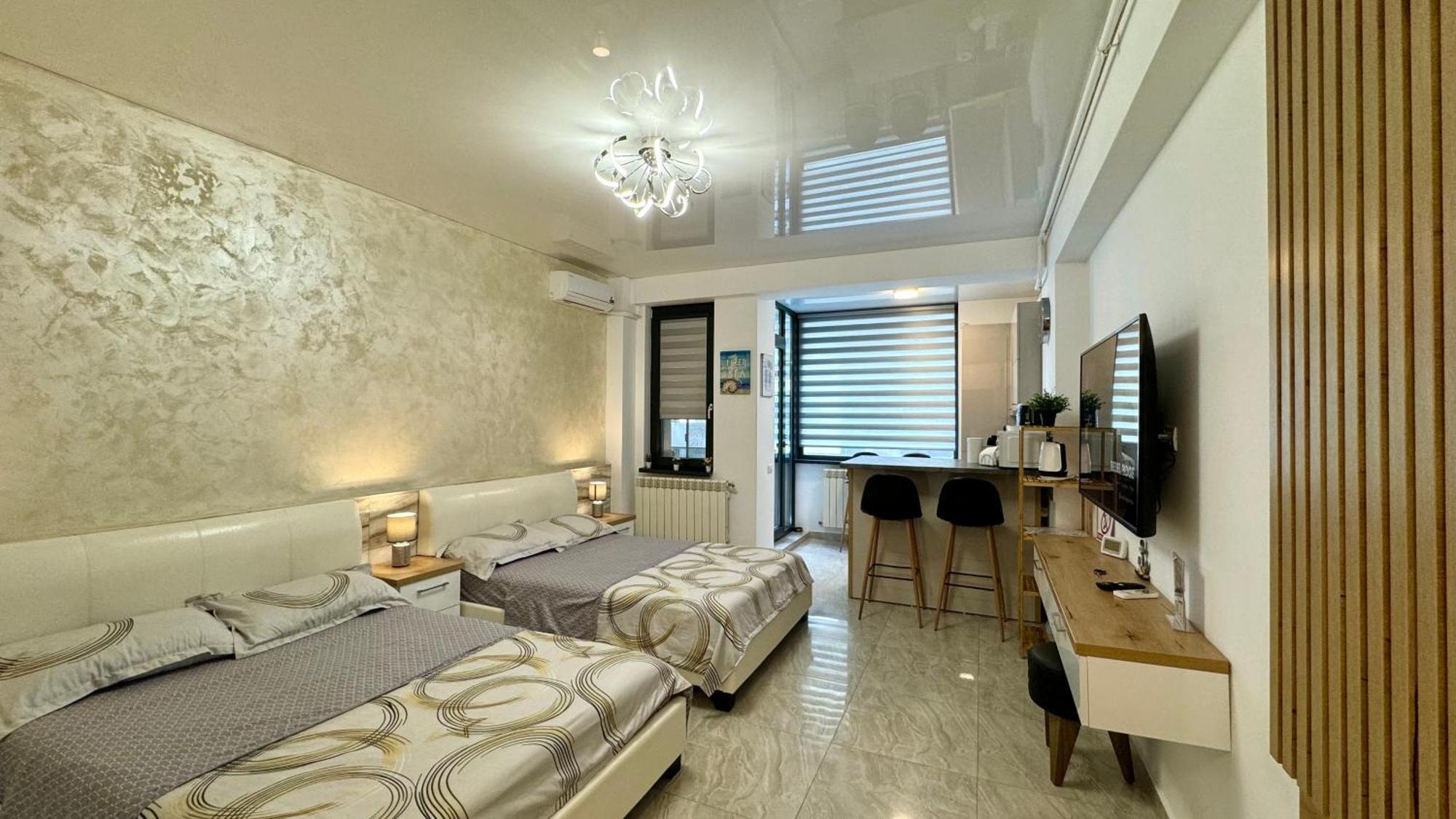 Seaview Deluxe Double Studio - Beachfront Resort Năvodari Extérieur photo