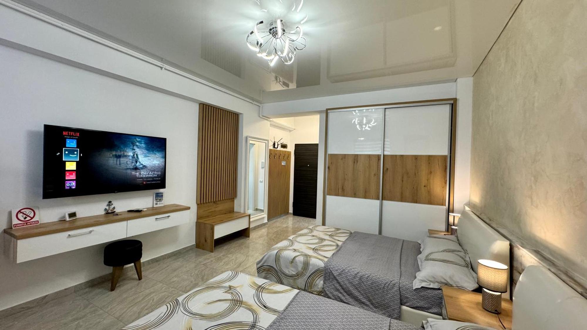 Seaview Deluxe Double Studio - Beachfront Resort Năvodari Extérieur photo